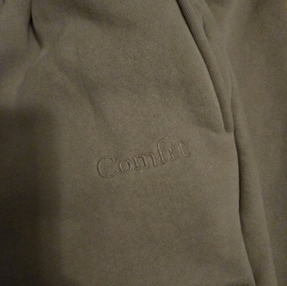 Comfrt sweats - Picture 2 of 3